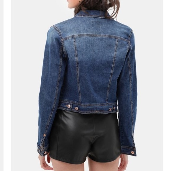 HP🎉✨DISTRESSED VINTAGE CROPPED DENIM JACKET✨ - Picture 3 of 4